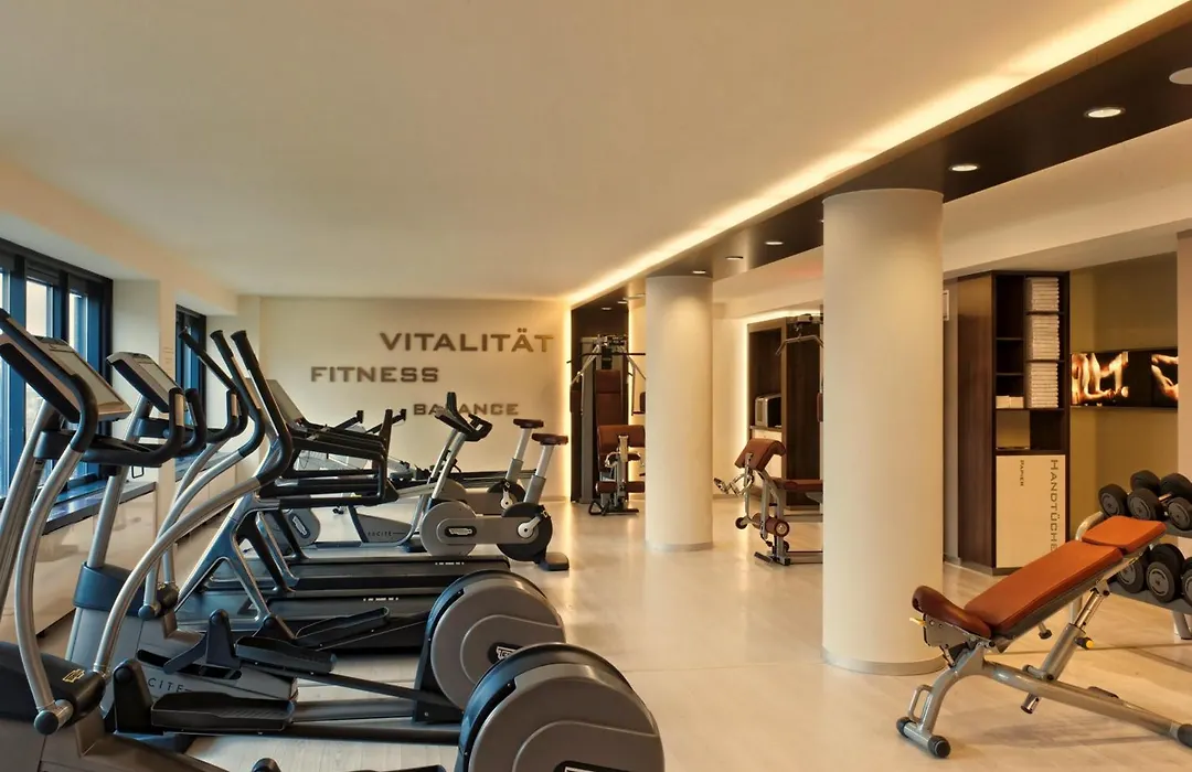 Estrel Hotel-1