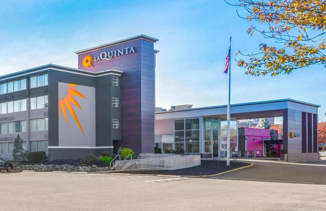 La Quinta By Wyndham Clifton/Rutherford-1