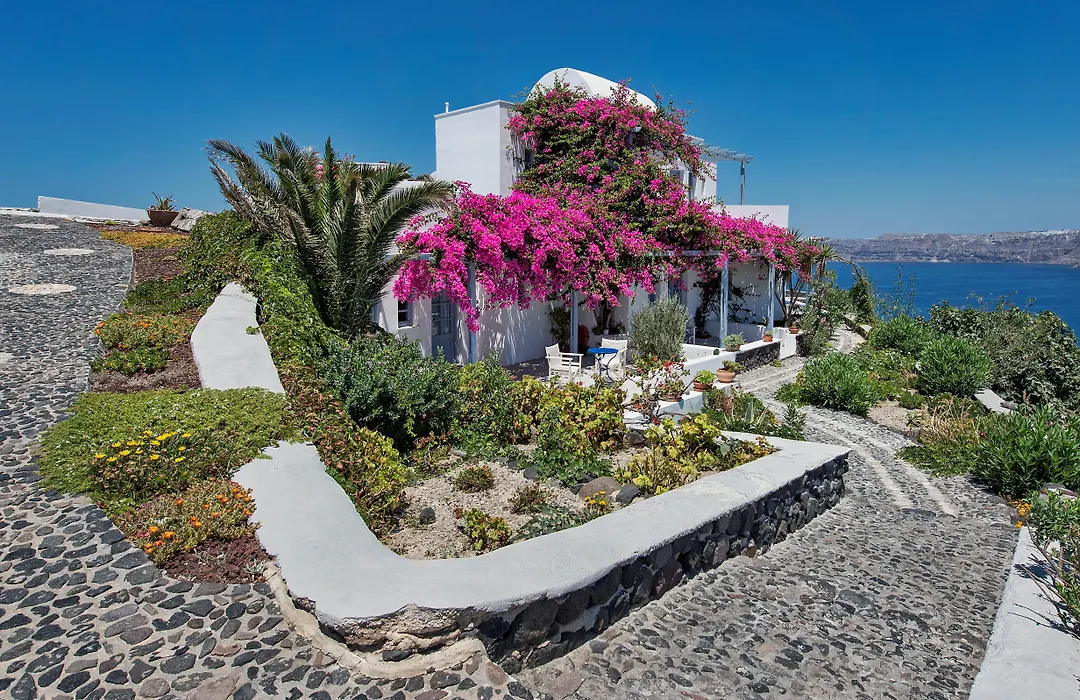 Apanemo Hotel & Suites-1
