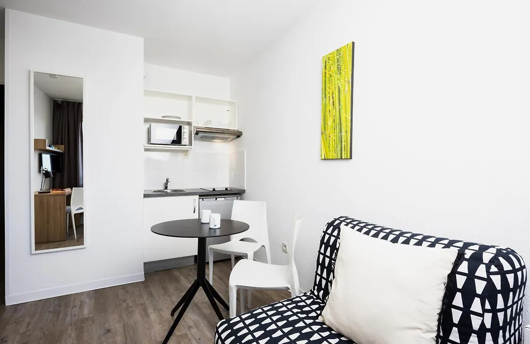 Ténéo Apparthotel Talence-1