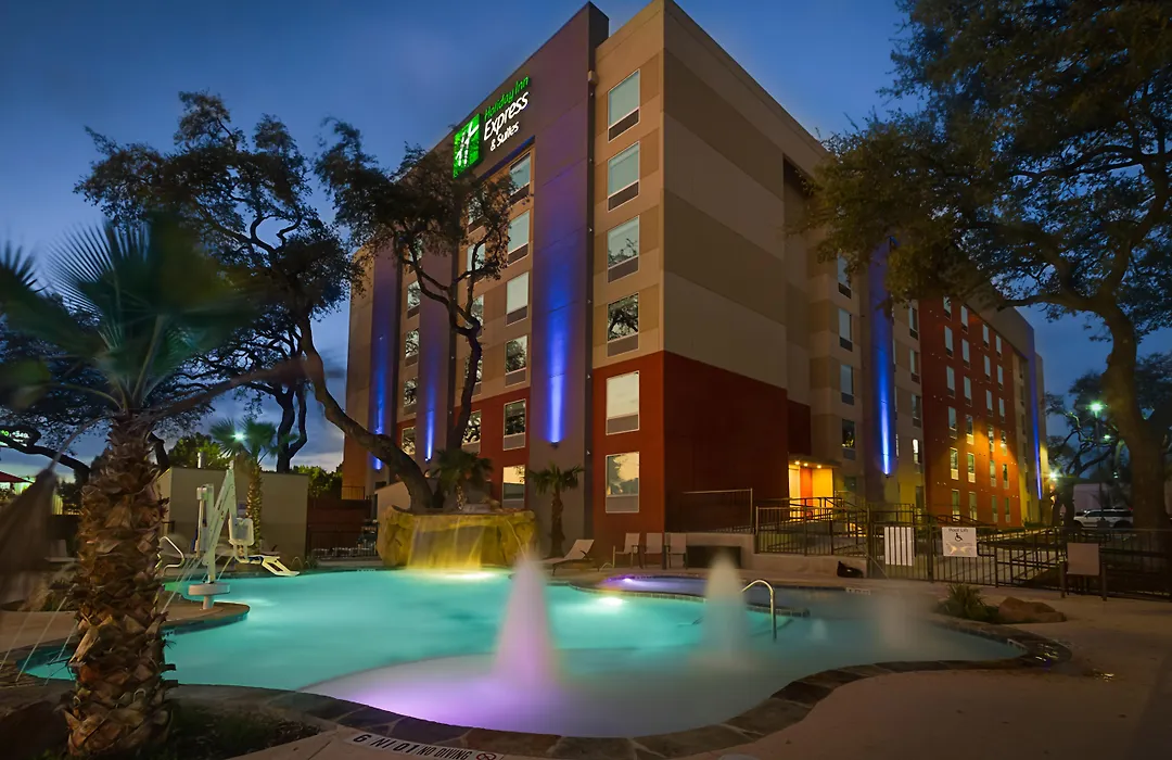 Holiday Inn Express & Suites San Antonio Medical - Six Flags By Ihg-1