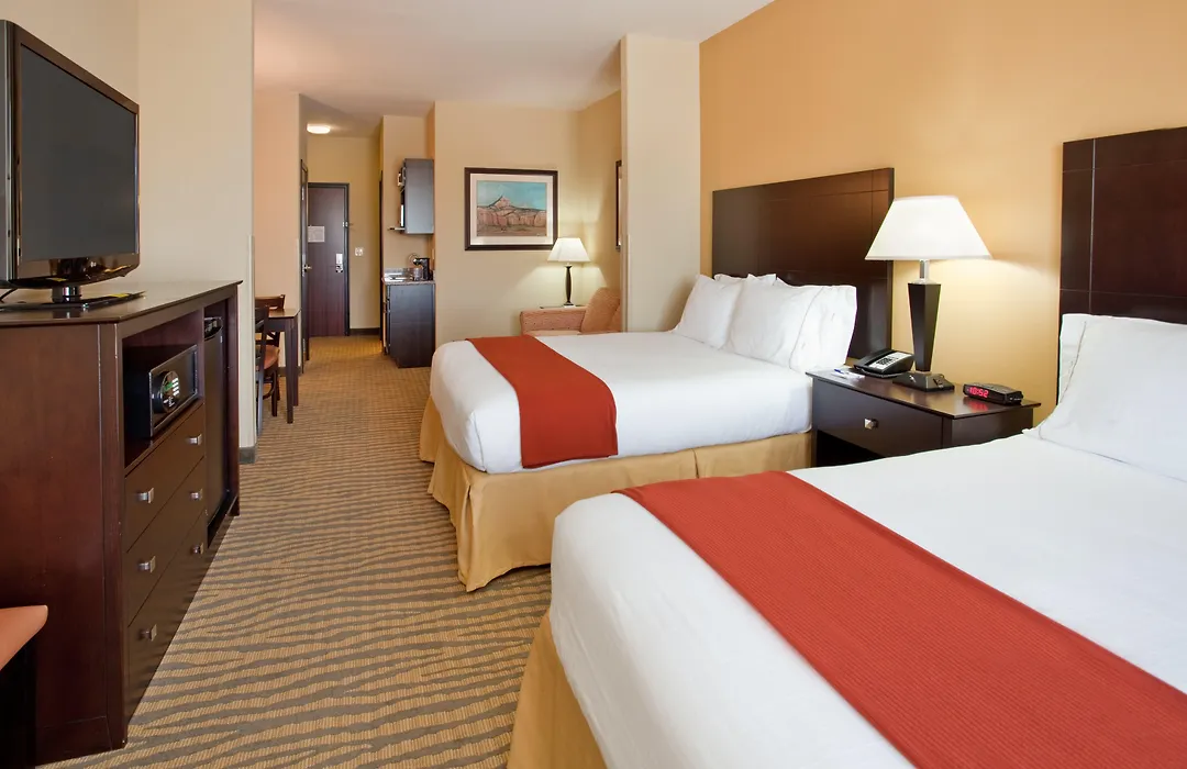 Holiday Inn Express & Suites Gallup East By Ihg-1