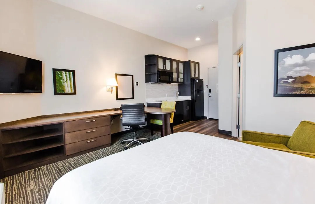 Candlewood Suites West Edmonton - Mall Area By Ihg-1