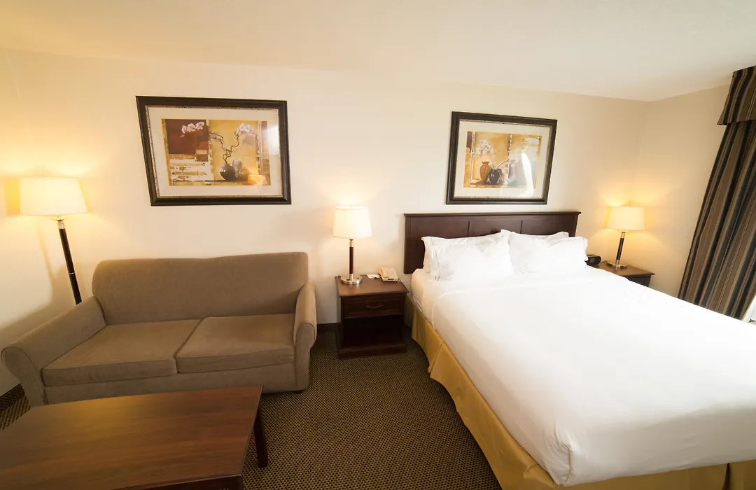 Holiday Inn Express & Suites Whitecourt By Ihg-1
