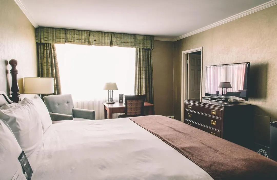 The Hotel On Pownal-1