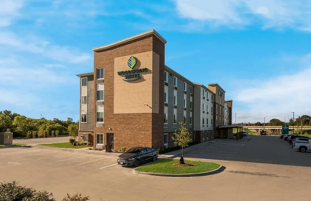 Woodspring Suites Milwaukee - Menomonee Falls-1