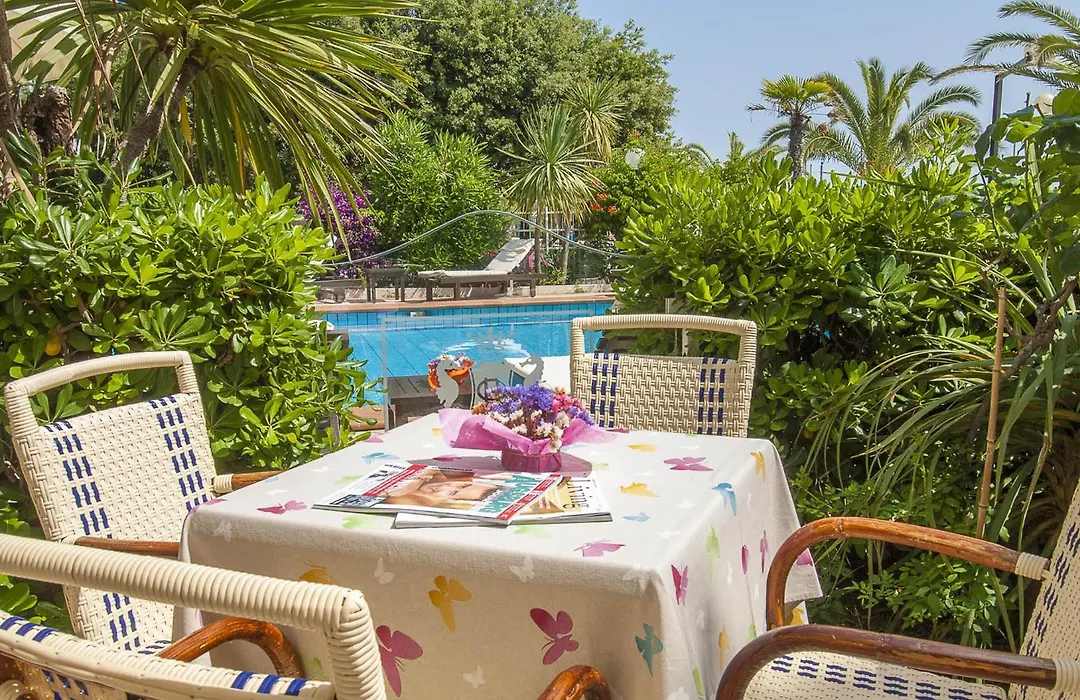 Hotel Corallo-1