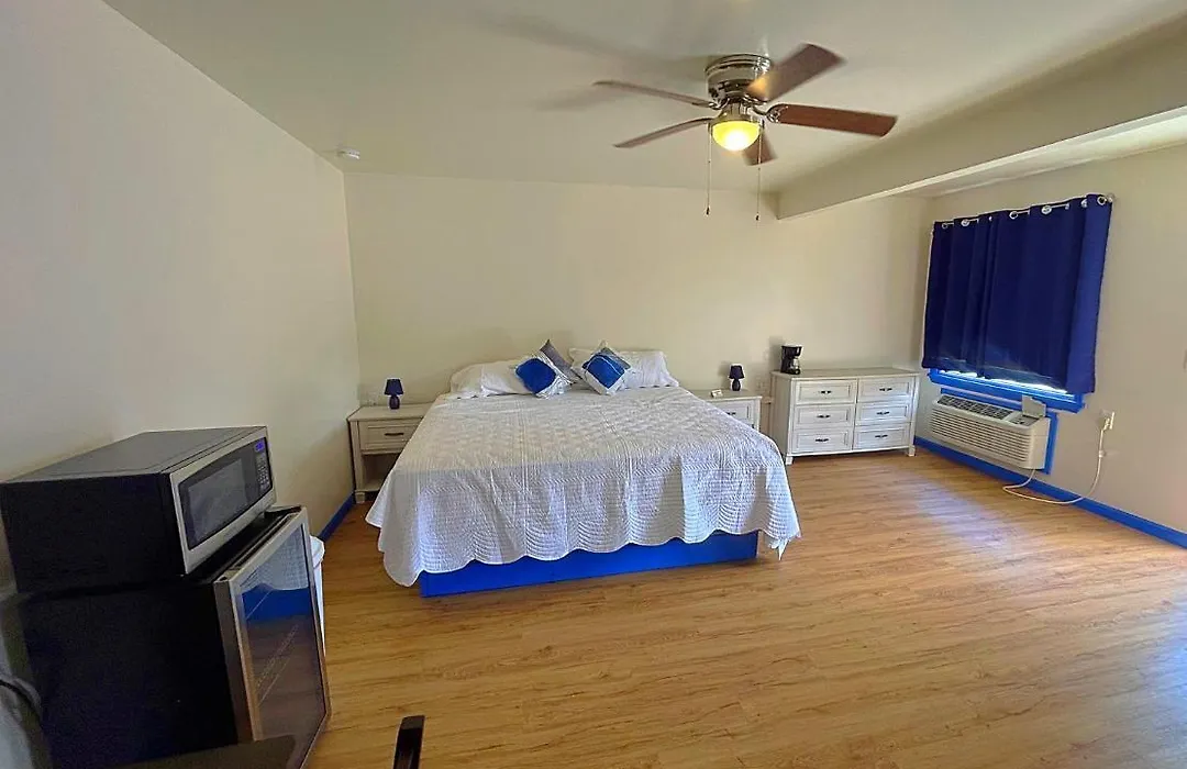 Cozy Bear Inn-1