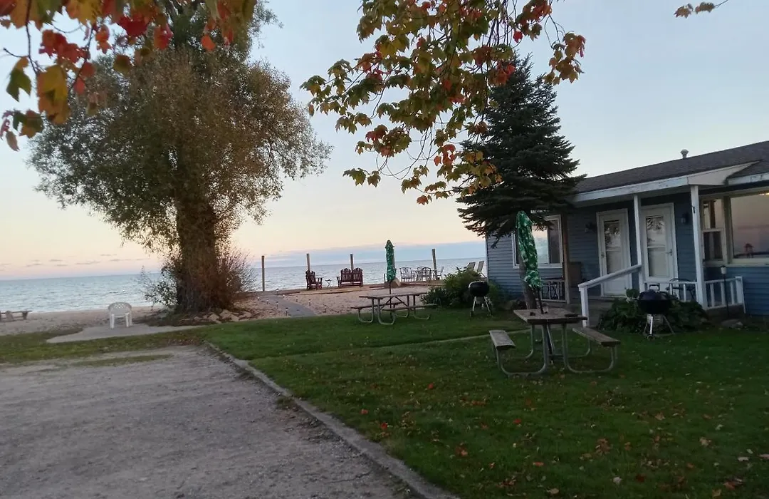 Pine Haven Beach Resort-1