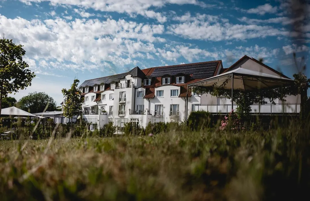 Landhotel Ruegheim-1