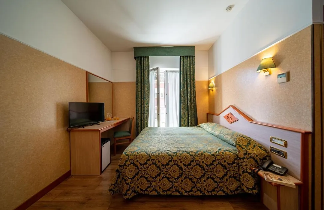 Hotel Mary-1