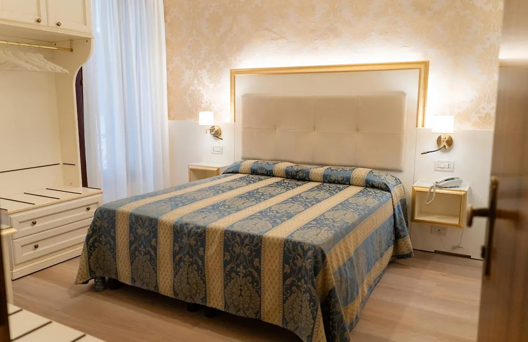 Hotel Tivoli-1