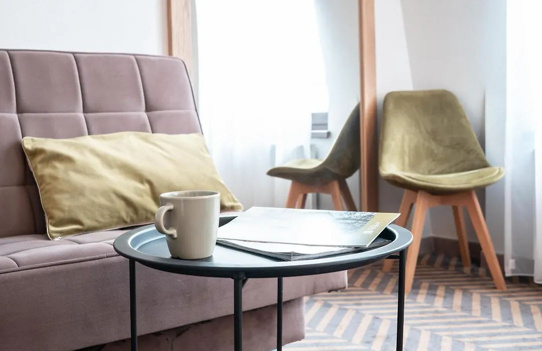 Hotel Impresja-1