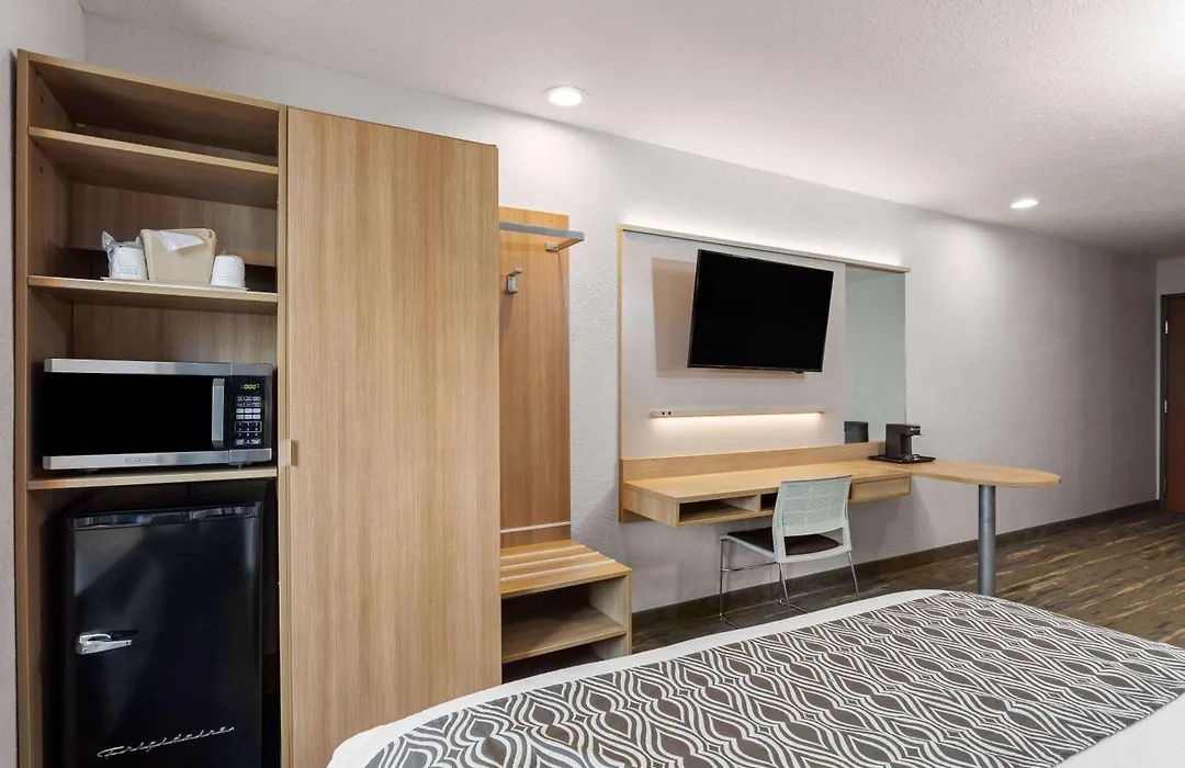 Microtel Inn And Suites - Zephyrhills-1