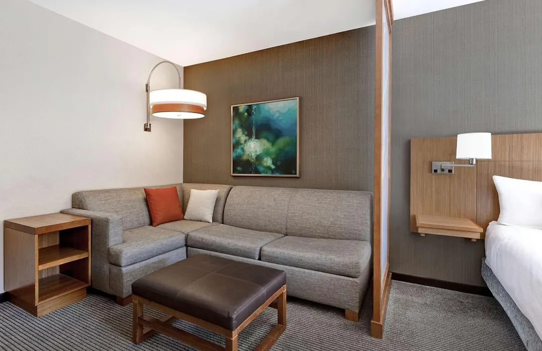 Hyatt Place Bloomington / Normal-1
