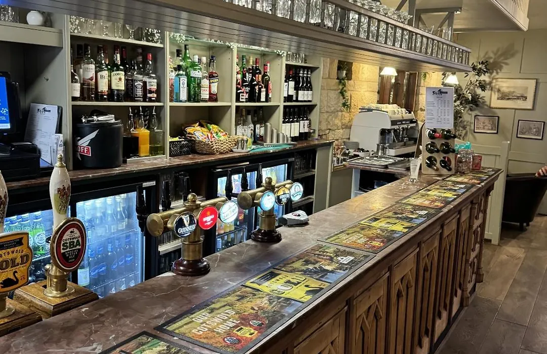 The White Lion Hotel-1
