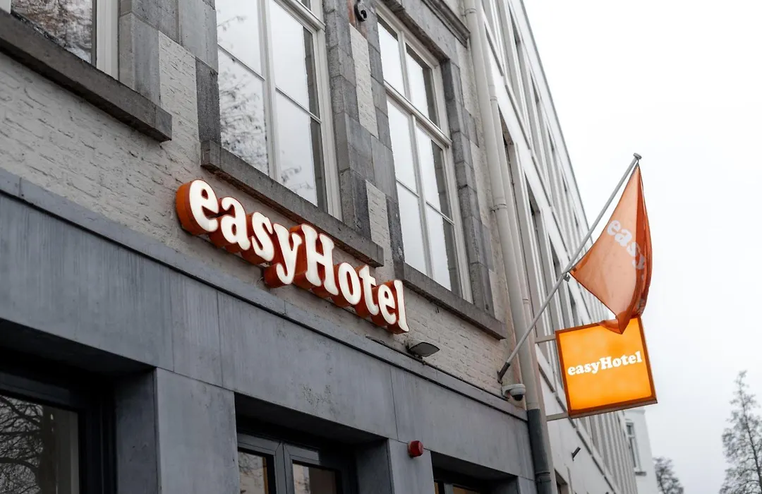 Easyhotel Maastricht City Centre-1