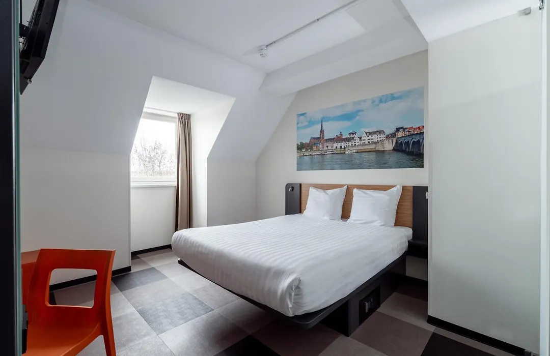 easyHotel Maastricht City Centre-1
