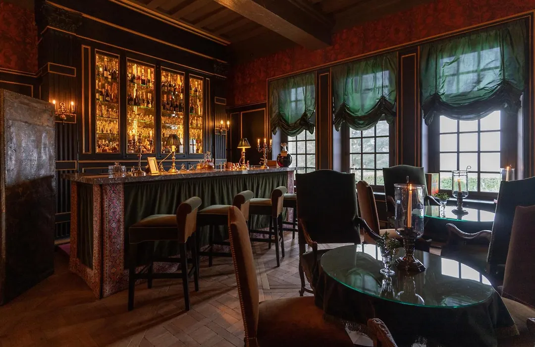 Relais & Chateau Louise De La Valliere-1