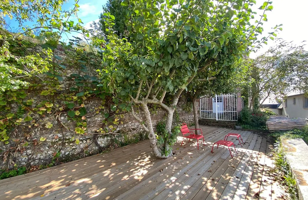 La Benjamine-1