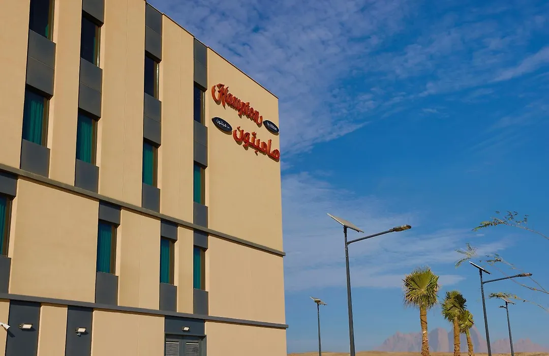 Hampton By Hilton Sharma Neom Community 1-1