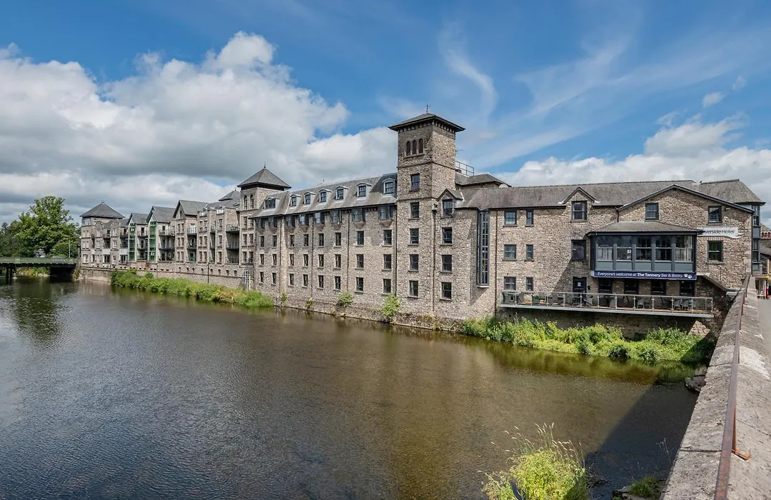 The Riverside-1