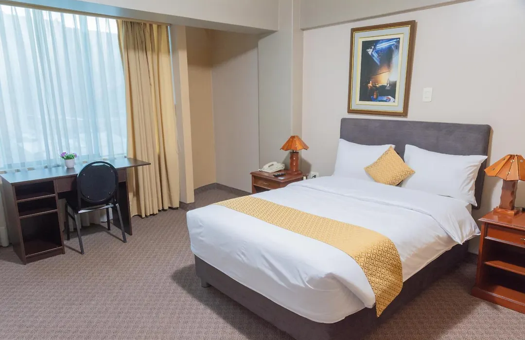 Hotel La Joya-1