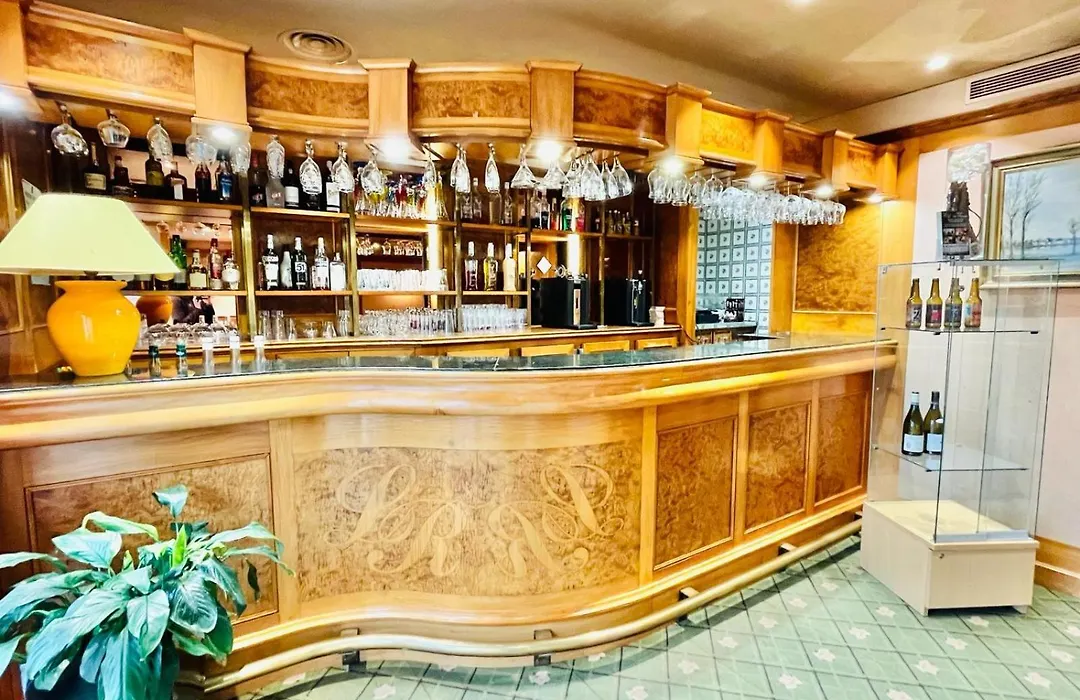 Logis Hotel Le Rivage-1