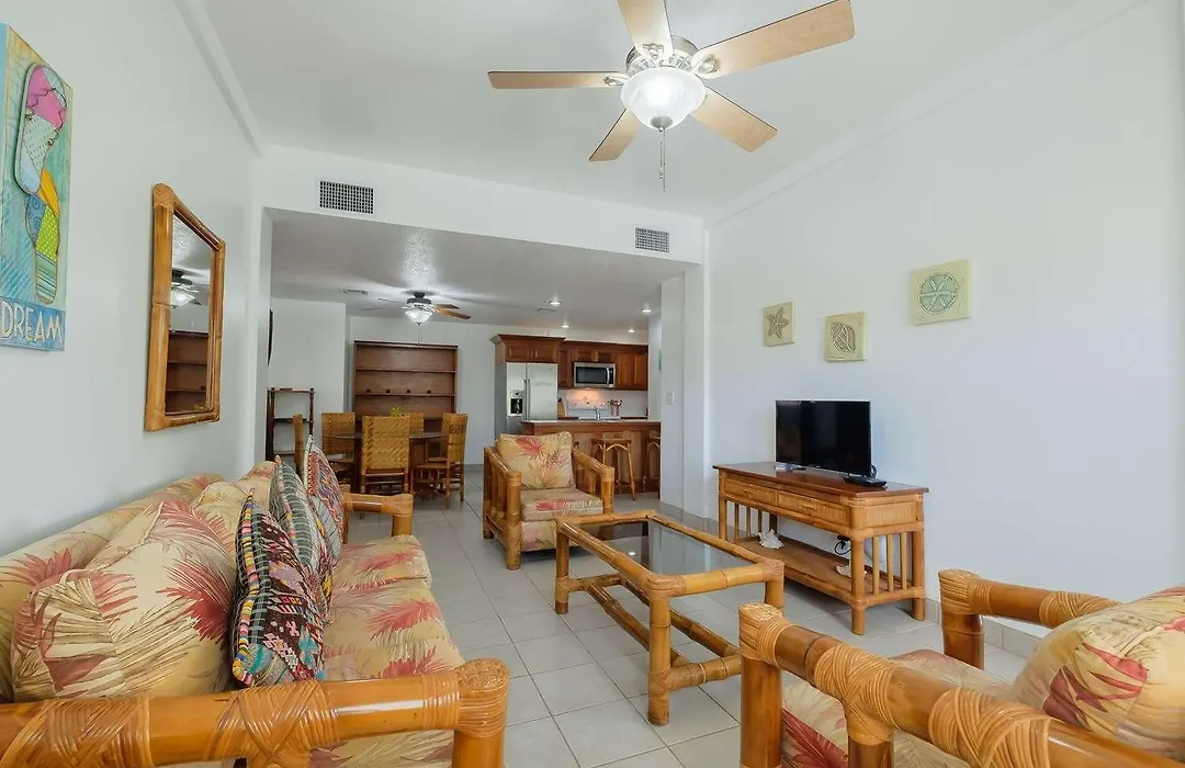 Best Western Grand Baymen Gardens-1