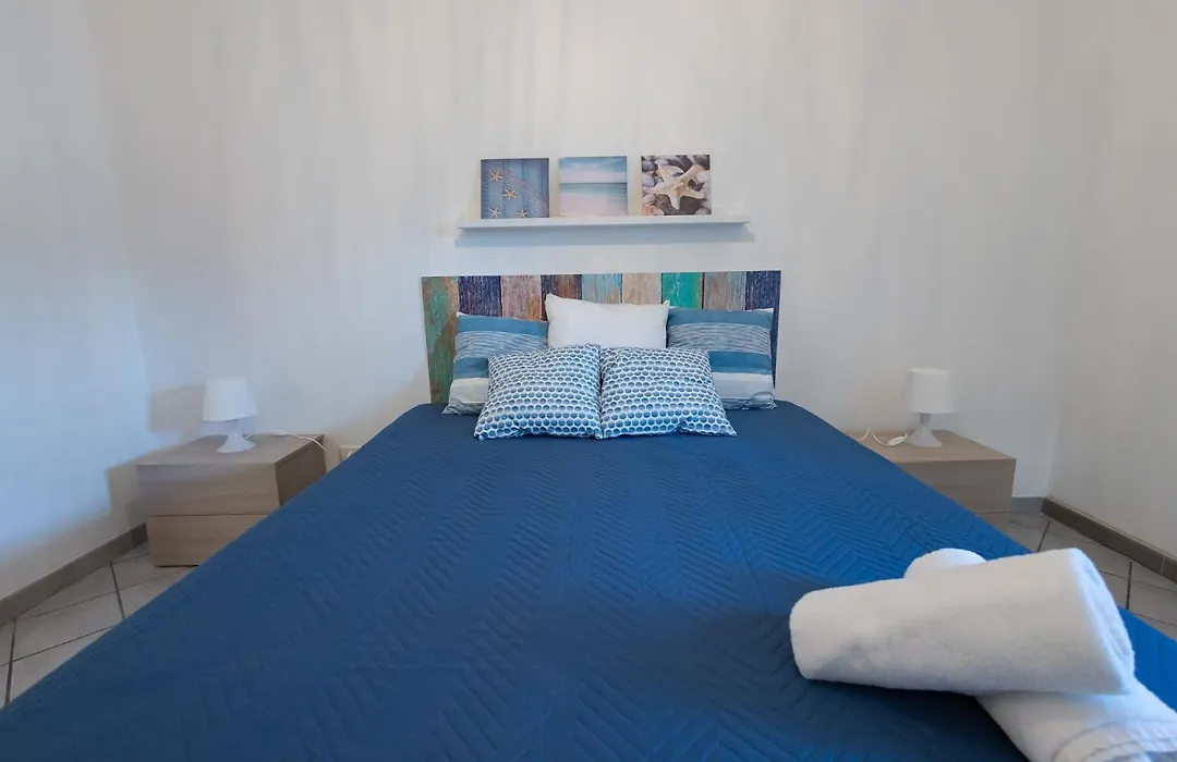 Villa Al Mare Guest House-1