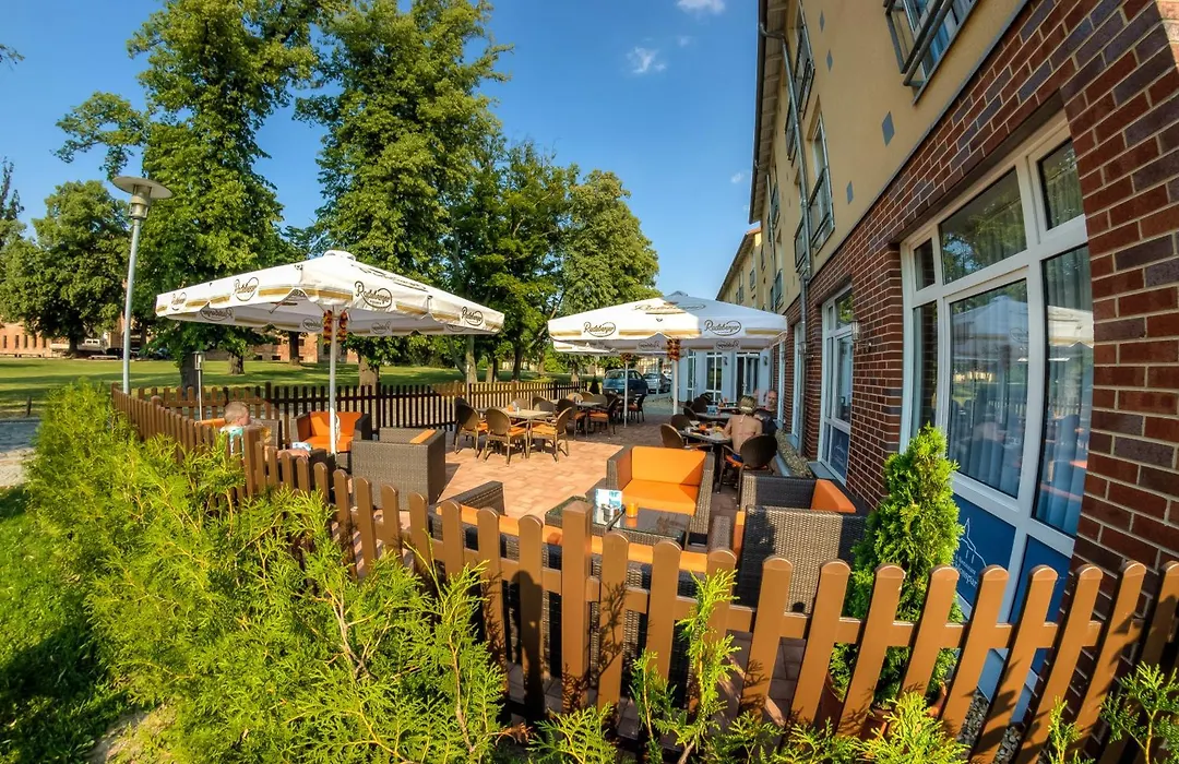 Hotel&Restaurant am Schlosspark-1