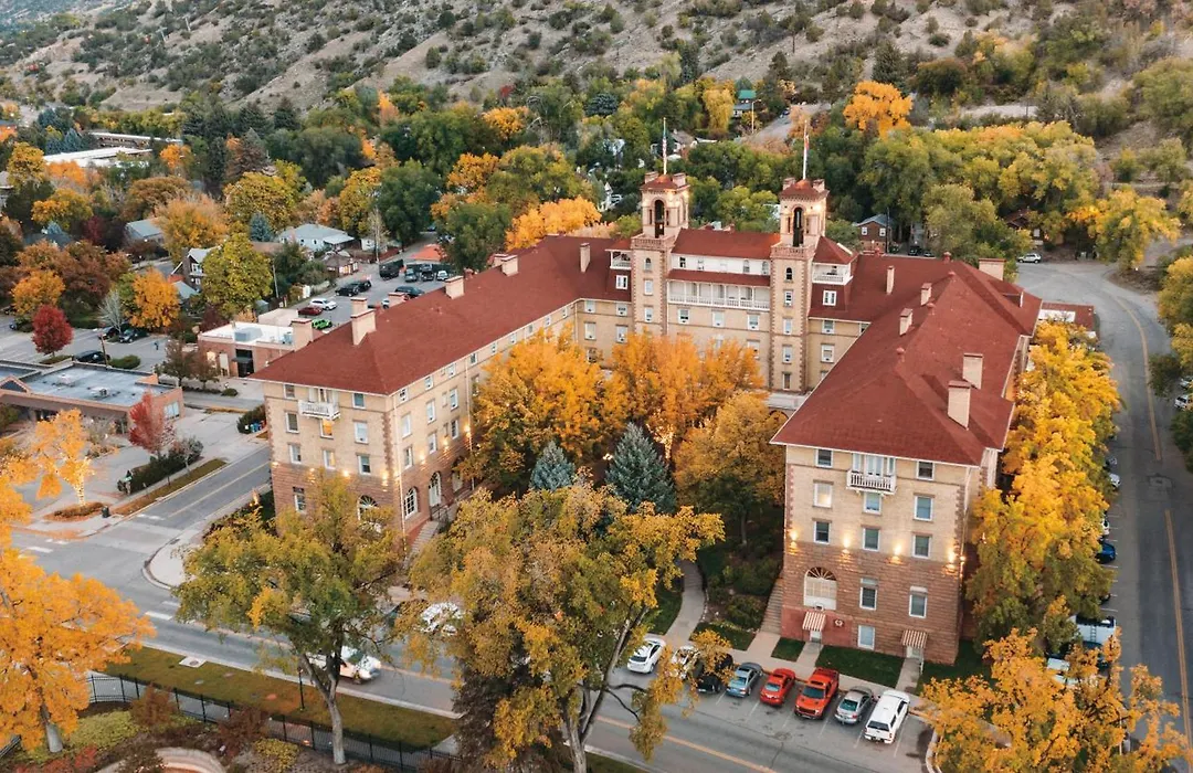Hotel Colorado-1