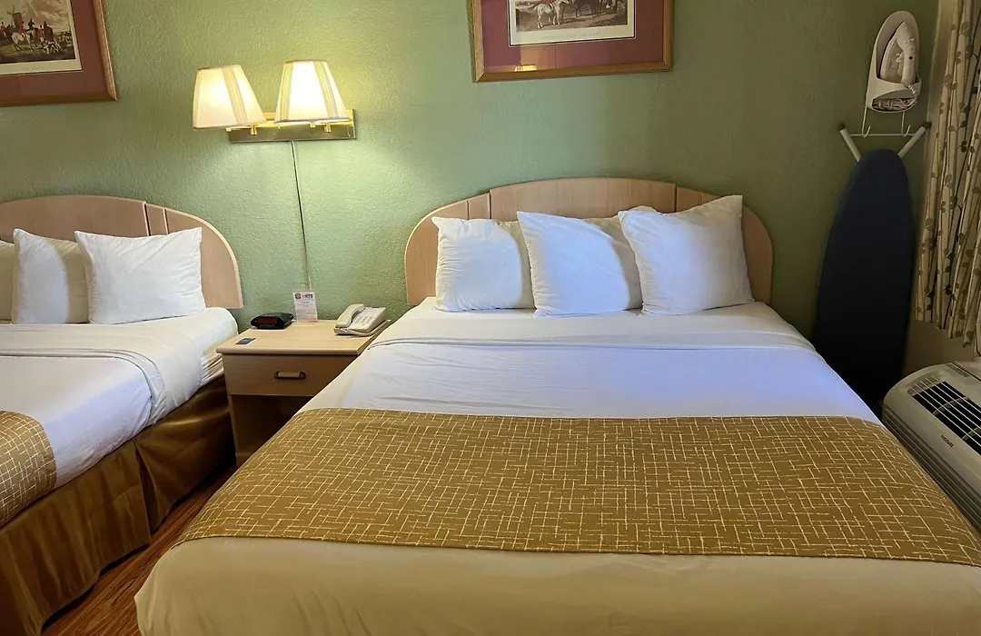 Travelodge By Wyndham Holbrook-1