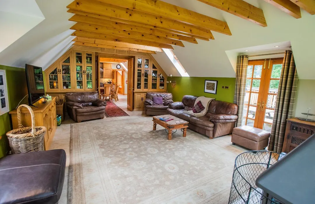 Errichel House And Cottages-1