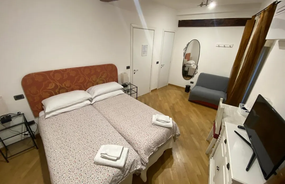 B&B La Piazzetta della Pioggia-1