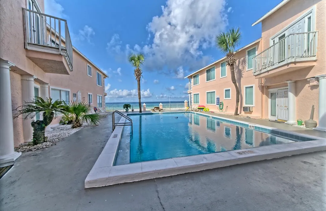 Pineapple Villas-1