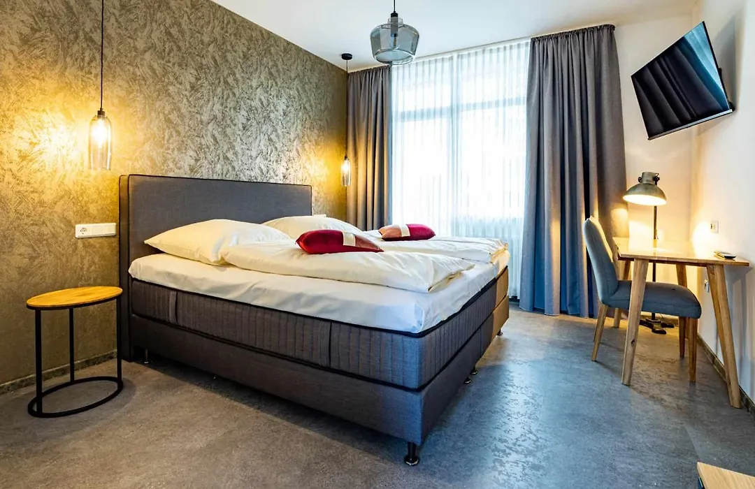 Hotel Eydt Kirchheim-1