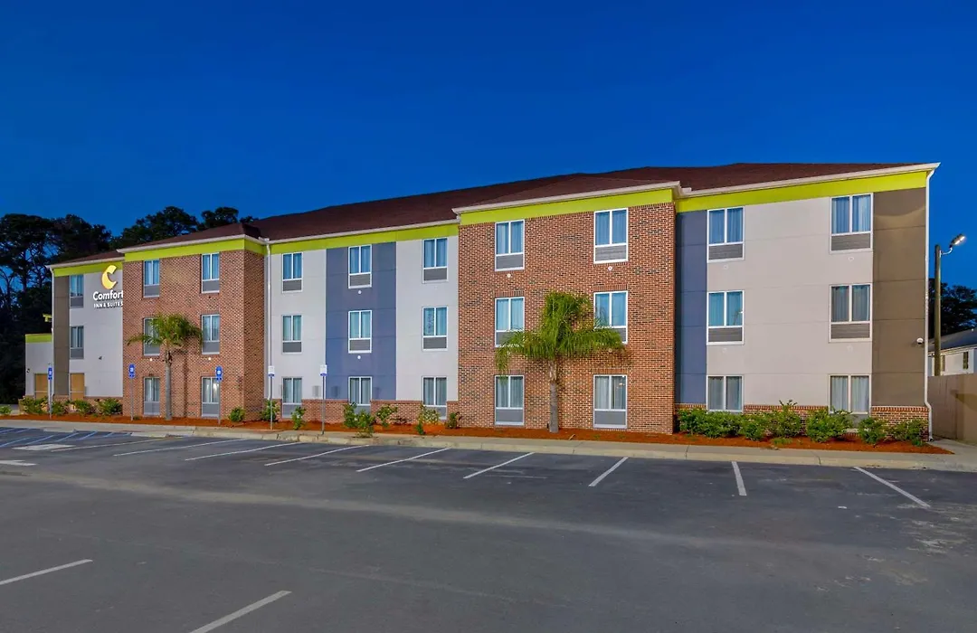 Comfort Inn & Suites Brunswick I-95-1