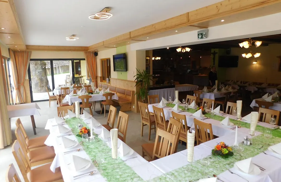 Gasthof Trattner Pension Waldhof-1