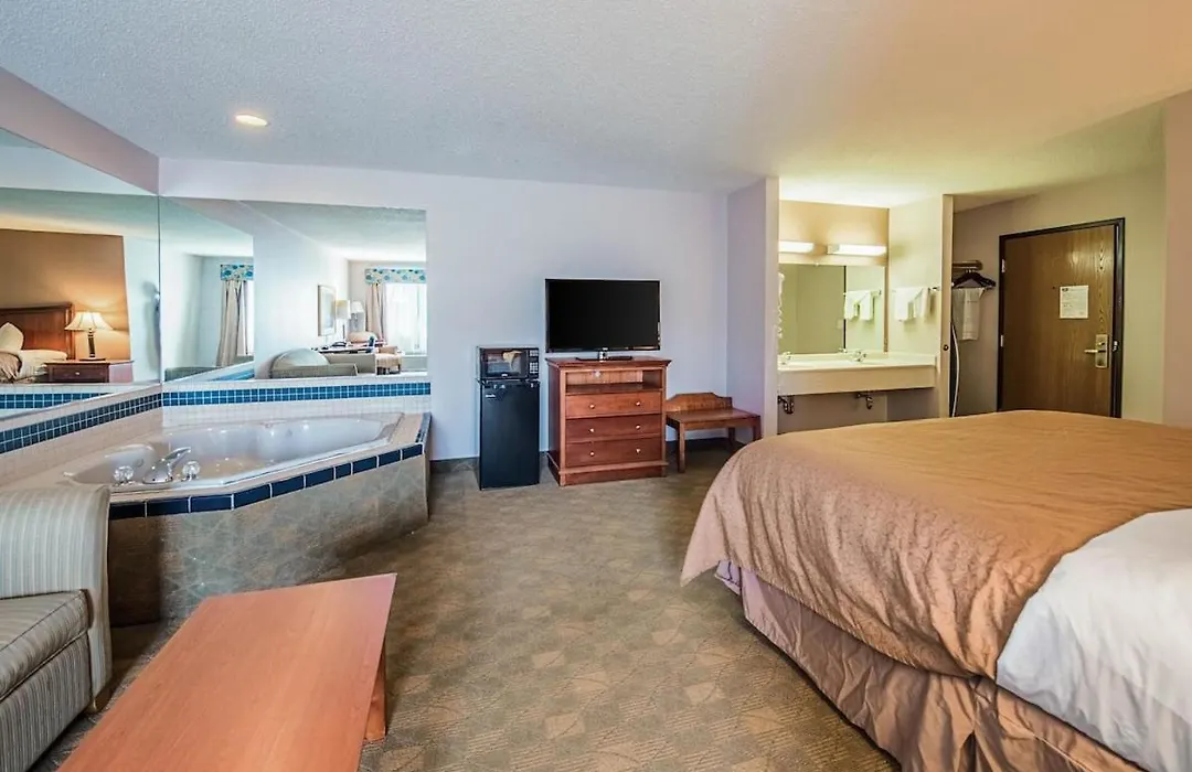 Royal Inn Suites-1