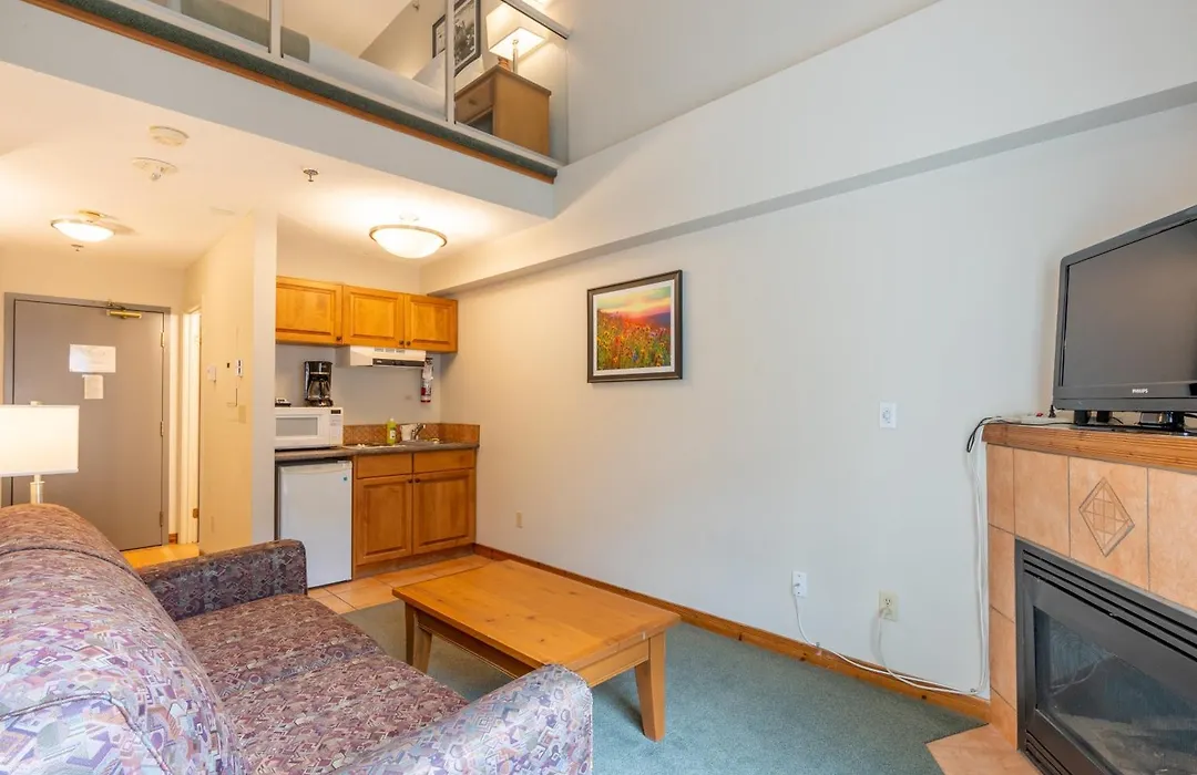 Sundance Lodge-1
