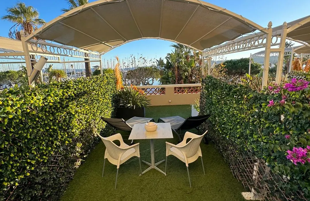 Hotel Le Rabelais-1