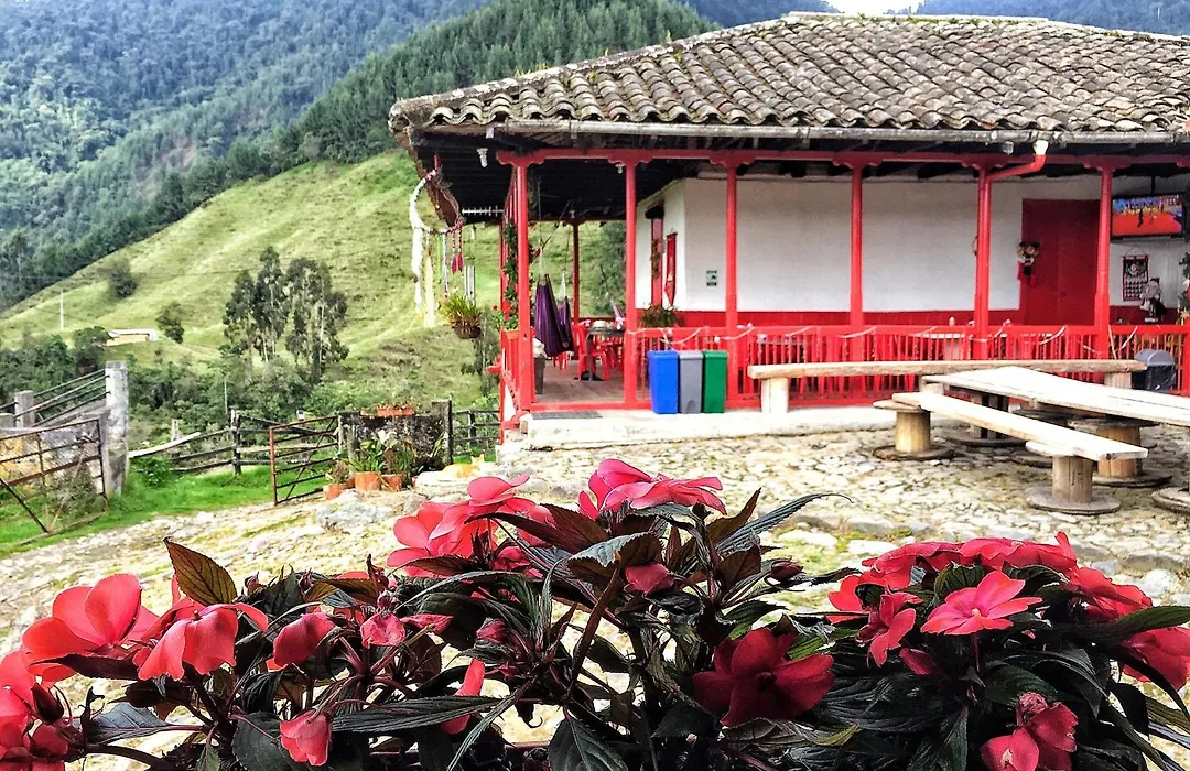 Hostal la Laguna-1