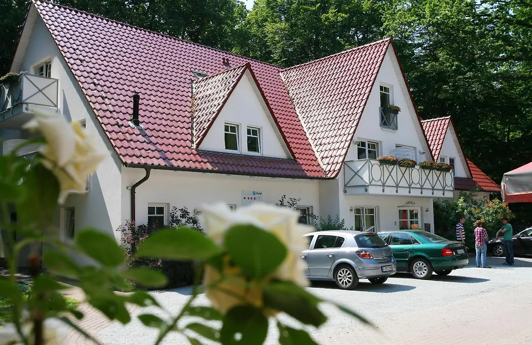 Kurhaus Devin-1