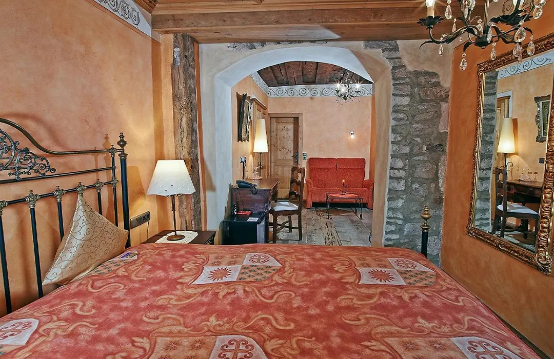 Historik Hotel Gotisches Haus garni-1