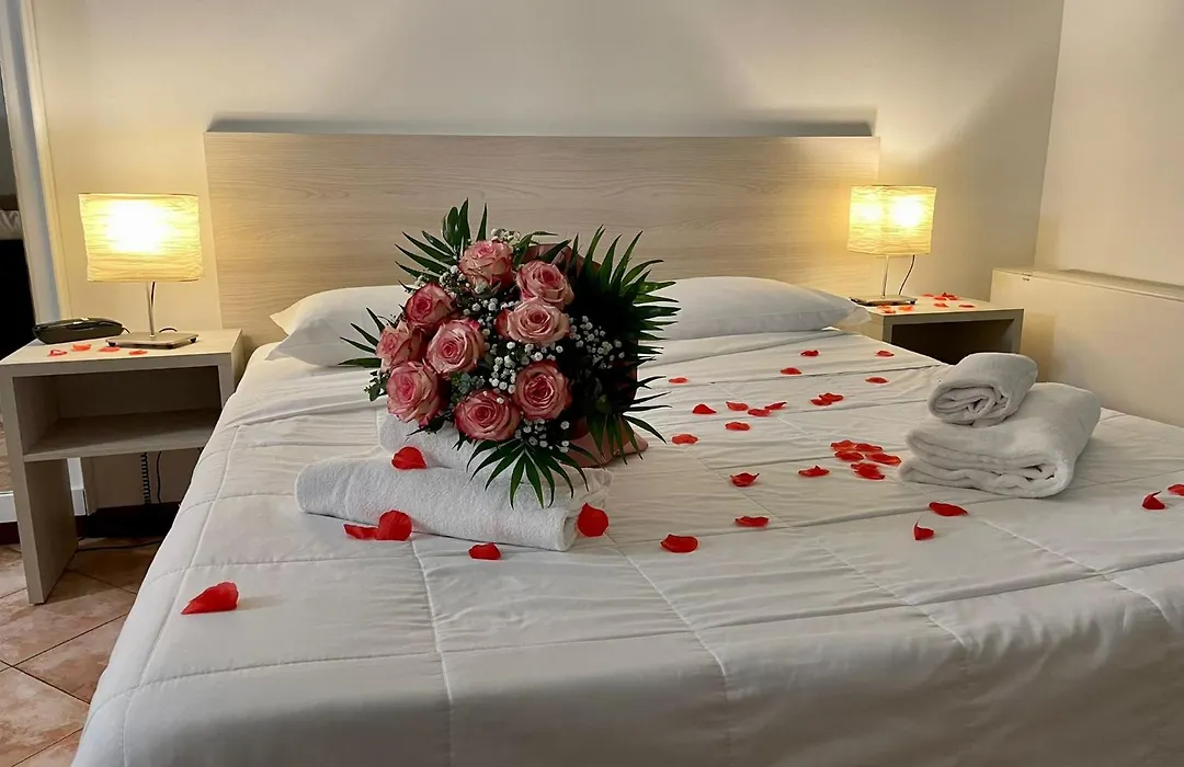 B&B Hotel Roy-1