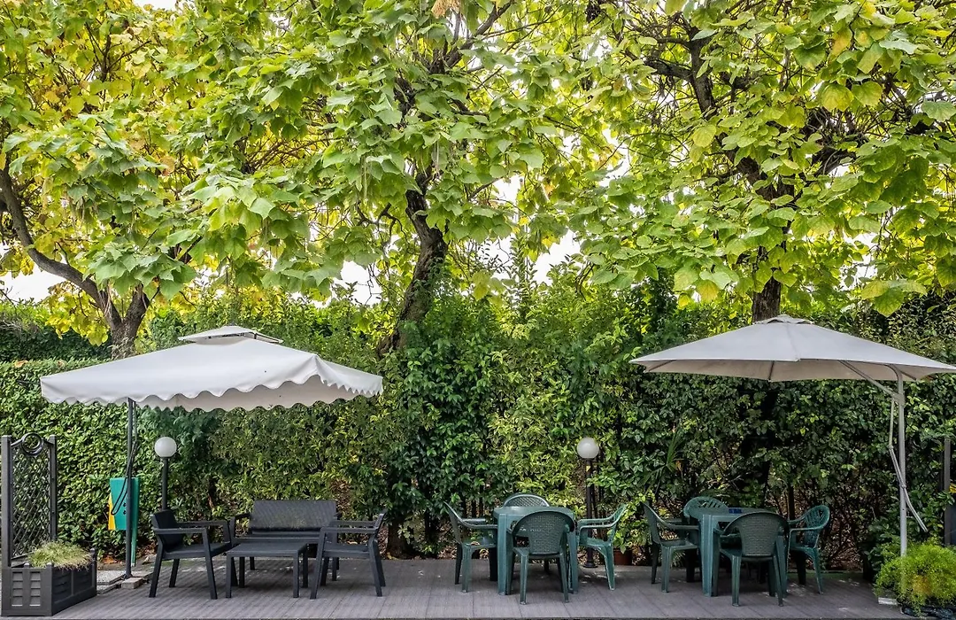B&B Hotel Roy-1