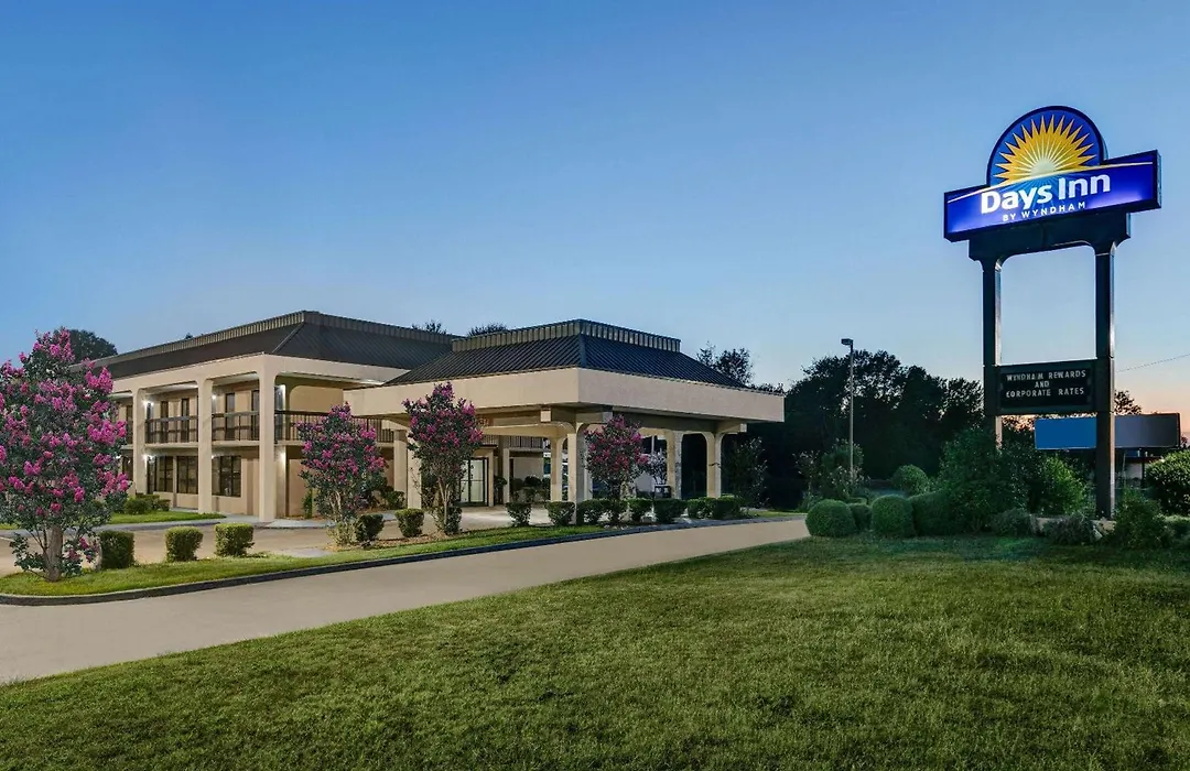 Days Inn By Wyndham Greenville Ms-1