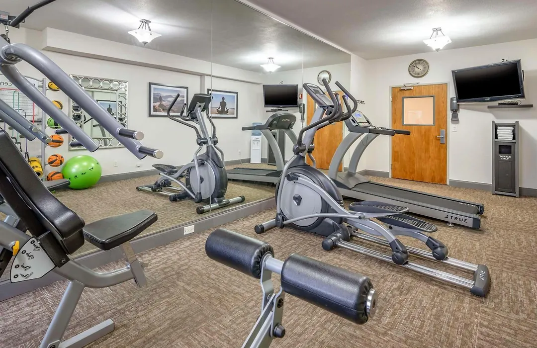 Best Western Plus Peppertree Airport Inn-1