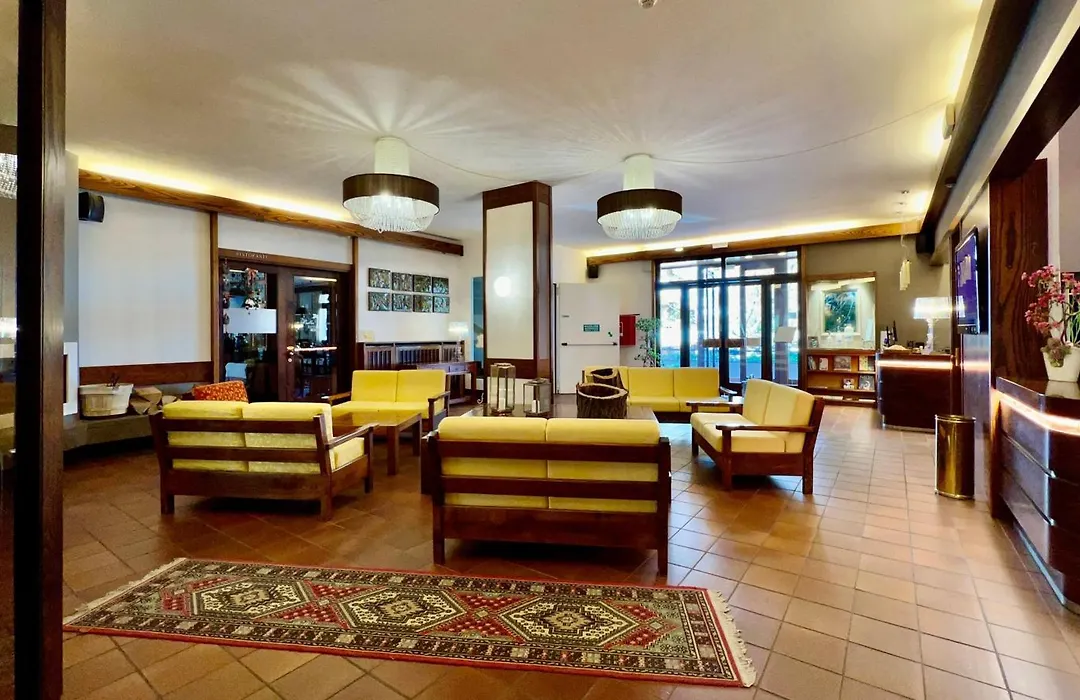 Hotel Bella Venezia-1